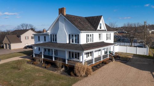 644 Early Dr, Broadway, VA, 22815-9568 | Card Image