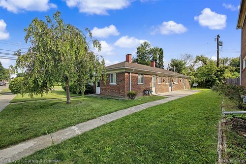 1432 Charter St, Lincoln Park, MI, 48146-1505 | Card Image