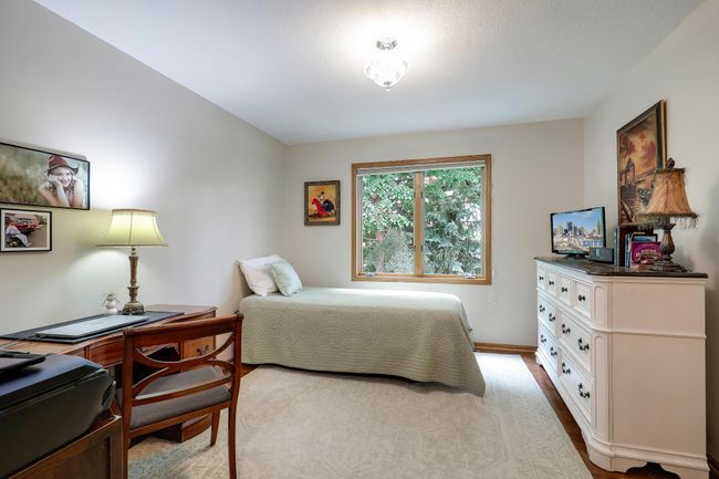2nd bedroom could be for baby, office or reading. | Image 27