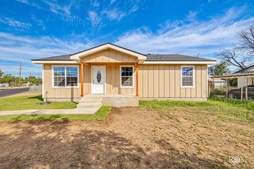 304 E 22nd St, San Angelo, TX, 76903-2658 | Card Image