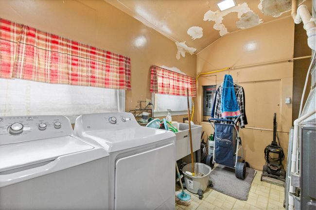 73798 Floral St, House other with 3 bedrooms, 2 bathrooms and null parking in Armada MI | Image 9
