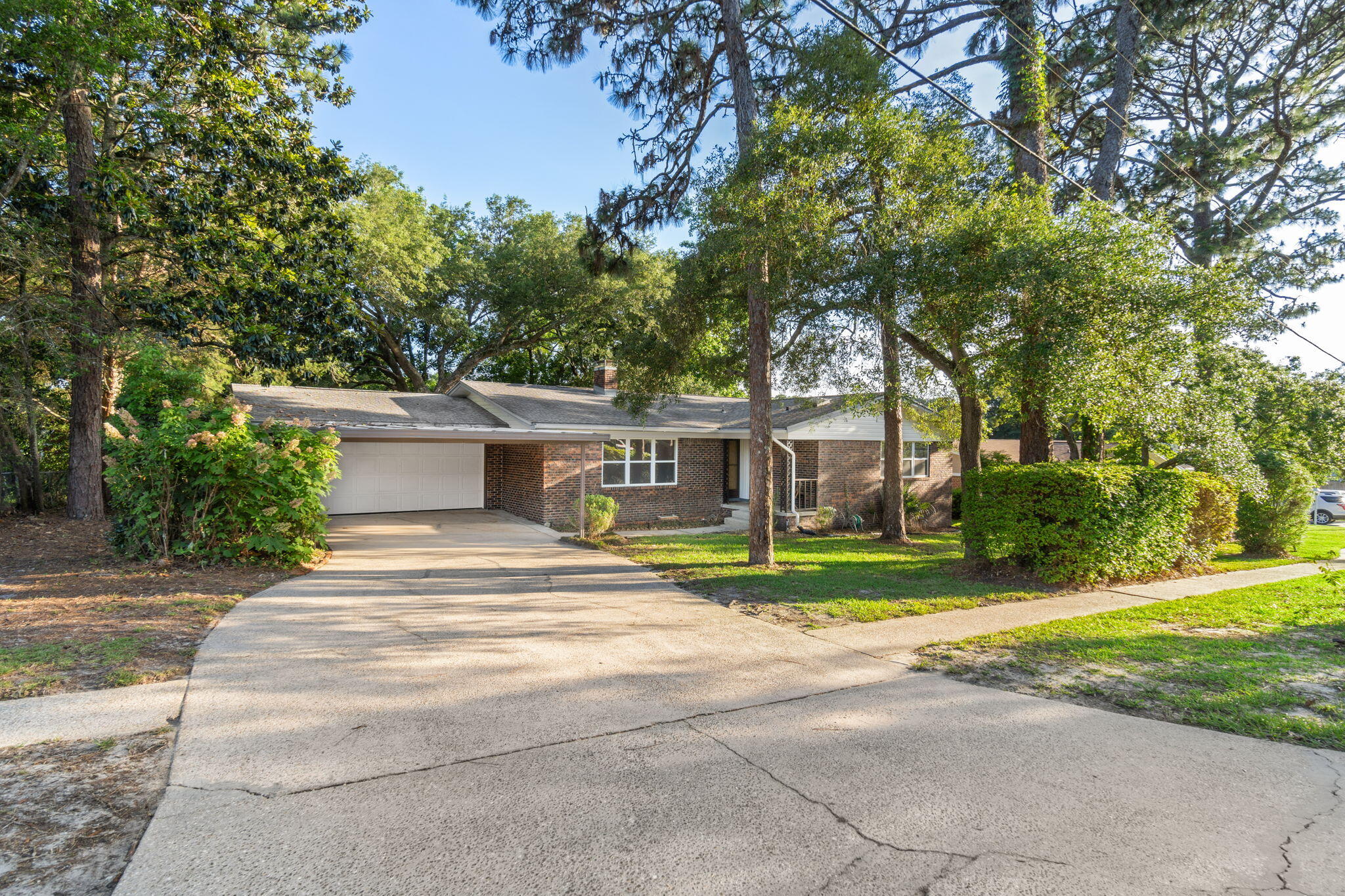 Poplar Ave, Shalimar, FL 32579
