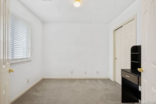 9511 Autumn Run Ln, House other with 3 bedrooms, 2 bathrooms and null parking in Converse TX | Image 13