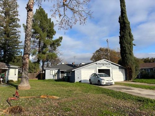 2422 Loma Vista Dr, Sacramento, CA, 95825-0310 | Card Image