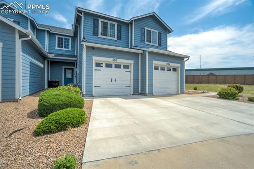 695 Hailey Glenn Vw, Colorado Springs, CO, 80916-2066 | Card Image