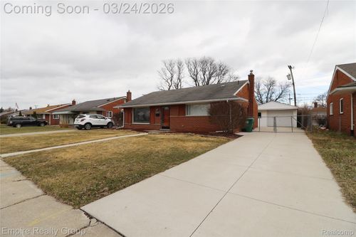 6444 Sunset St, Garden City, MI, 48135-2026 | Card Image