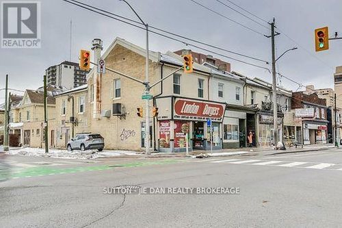 471 Dundas St, London, ON, N6B1W1 | Card Image