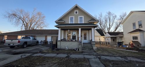 110 W Jackson St, Abingdon, IL, 61410-1437 | Card Image