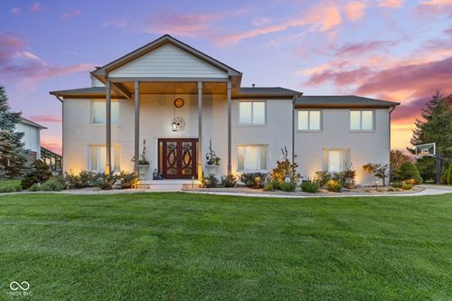 2430 Woodsway Dr, Greenwood, IN, 46143-9568 | Card Image