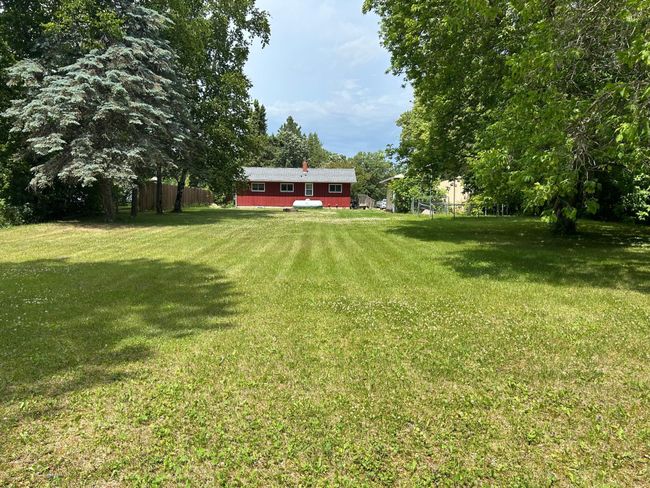 518 Main St W, House other with 3 bedrooms, 2 bathrooms and null parking in Kelliher MN | Image 5