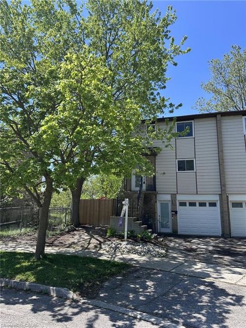 a-423 Cadbury Crt, Waterloo, ON, N2K3G7 | Card Image