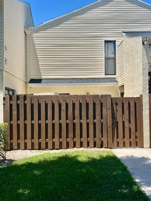 639 Executive Center Drive, West Palm Beach, FL, 33401 | Card Image