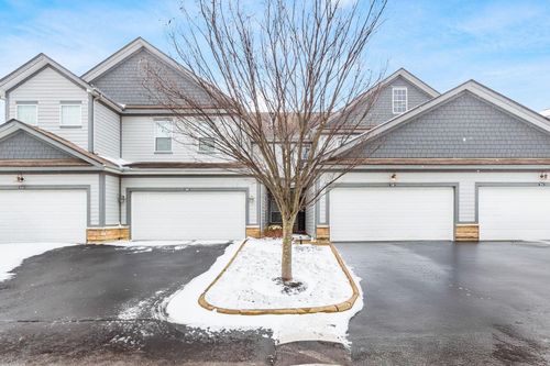 590 Redwood Ln, Lewis Center, OH, 43035-7554 | Card Image