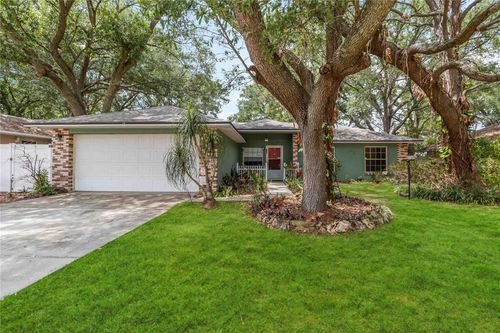 210 Madison St, MINNEOLA, FL, 34715-7438 | Card Image
