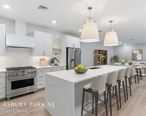 104-215 2nd Ave, Asbury Park, NJ, 07712-6281 | Card Image