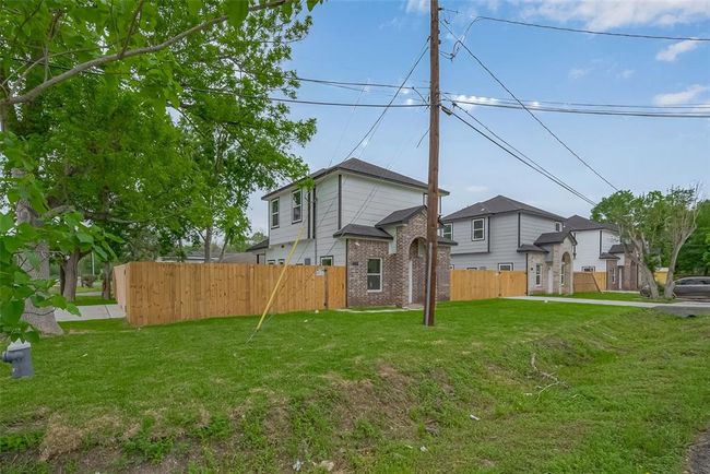 9003 Hilda St, House other with 4 bedrooms, 3 bathrooms and null parking in Houston TX | Image 37