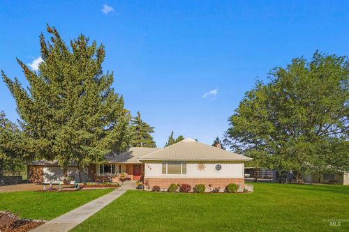 155 N 1st W, Malta, ID, 83342-7715 | Card Image