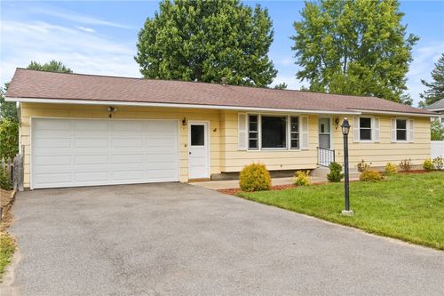 4 Stillmeadow Dr, Rochester, NY, 14624-3610 | Card Image