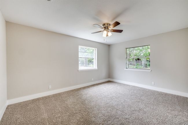 324 Deer Creek Rd, House other with 3 bedrooms, 2 bathrooms and null parking in Everman TX | Image 10