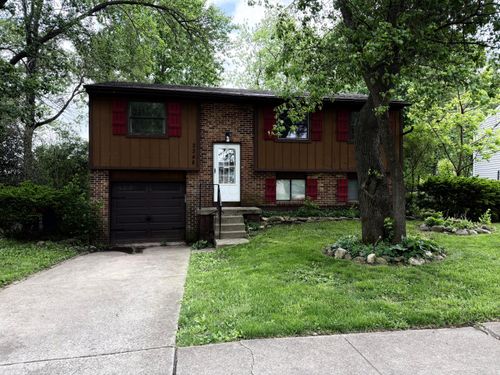 2348 Warfield Dr, Grove City, OH, 43123-1434 | Card Image