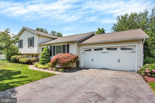 30 Gardenia Dr, HANOVER, PA, 17331-3454 | Card Image