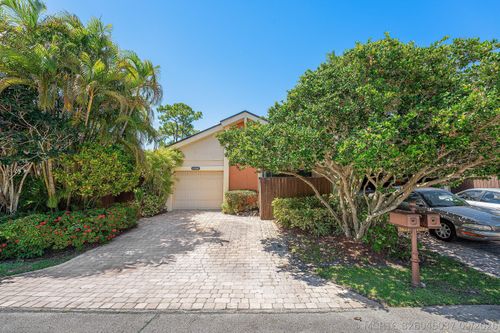 7627 Sierra Dr W, Boca Raton, FL, 33433-3321 | Card Image