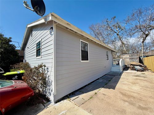 710 Fields St, Richmond, TX, 77469-2829 | Card Image