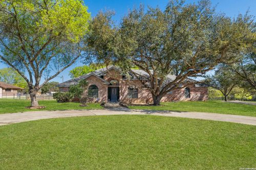 18830 Rolling Meadow Dr, Lytle, TX, 78052-9629 | Card Image