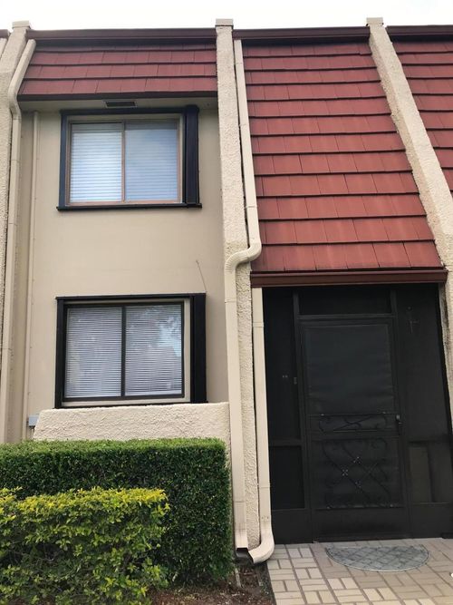 4557 Luxemburg Ct, Lake Worth, FL, 33467-5098 | Card Image