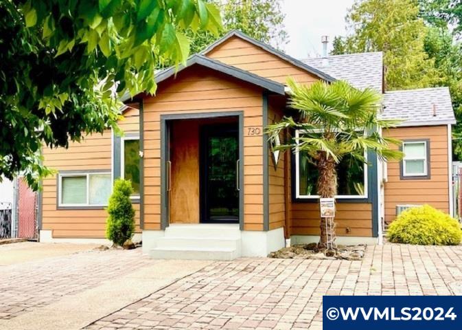 Thompson Ave, Salem, OR 97301