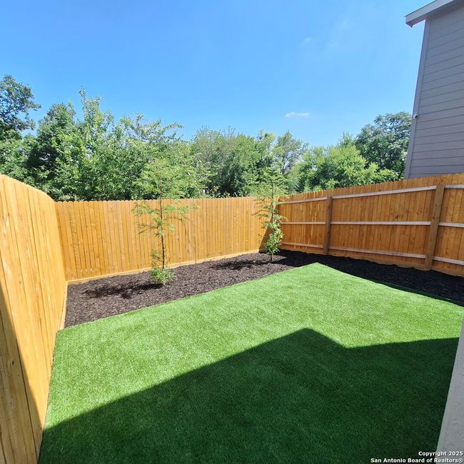7808 Elm Run, House other with 2 bedrooms, 2 bathrooms and null parking in San Antonio TX | Image 26