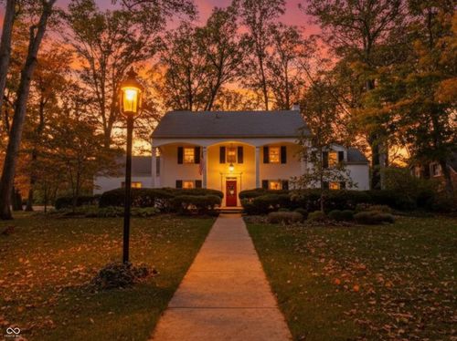 807 Forest Dr, Anderson, IN, 46011-1233 | Card Image