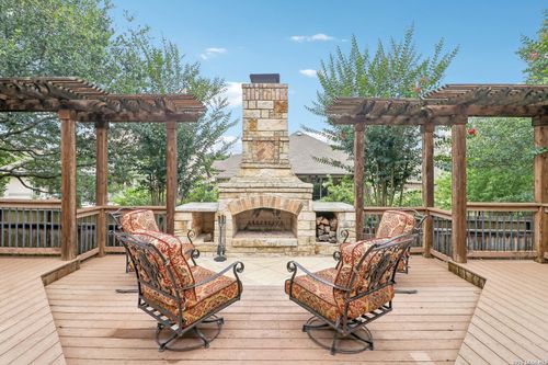 28718 Front Gate, Fair Oaks Ranch, TX, 78015-4495 | Card Image