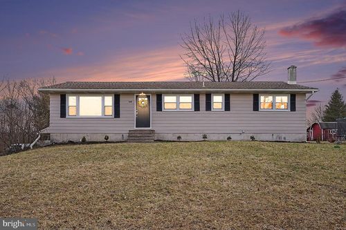 2430 New Hanover Square Rd, GILBERTSVILLE, PA, 19525-9738 | Card Image