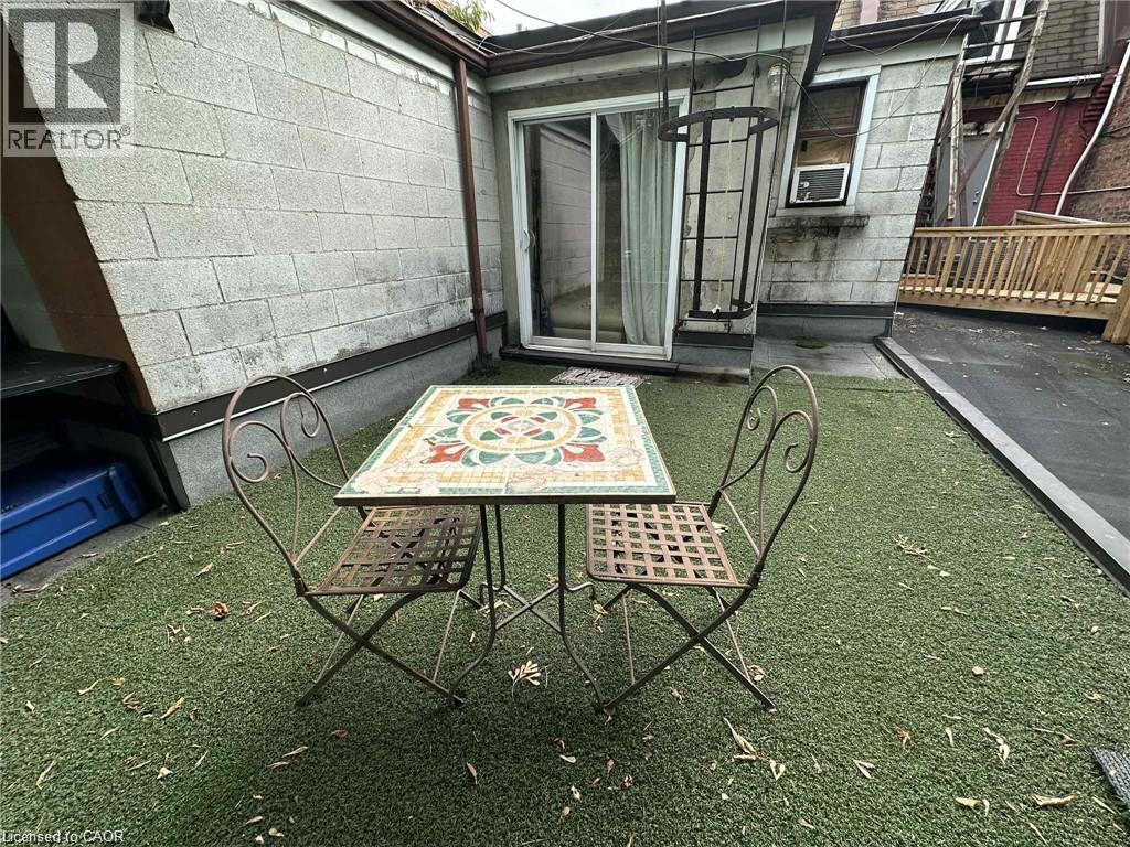 Residential Lease in Hamilton 3