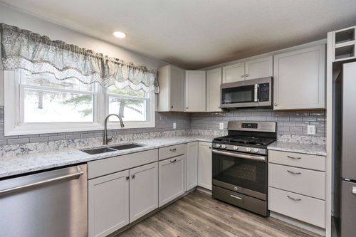 apt-11-20 Gates Rd, Marlborough, NH, 03455-3114 | Card Image