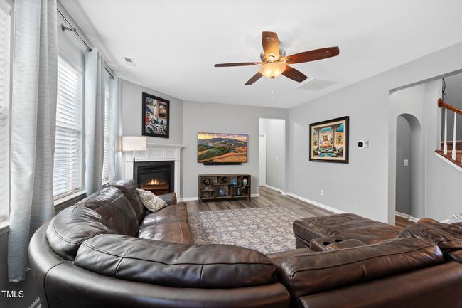 Living Room | Image 12