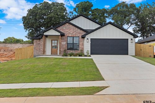 16510 Crossing Circle, Lindale, TX, 75771 | Card Image
