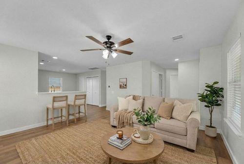 11617 Briarcreek Loop, Manor, TX, 78653-4604 | Card Image