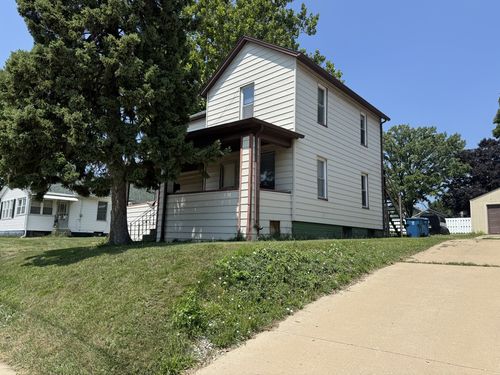 2-2317 2nd St, Peru, IL, 61354-3206 | Card Image