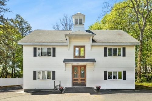 a-28 Union St, Rockland, MA, 02370 | Card Image