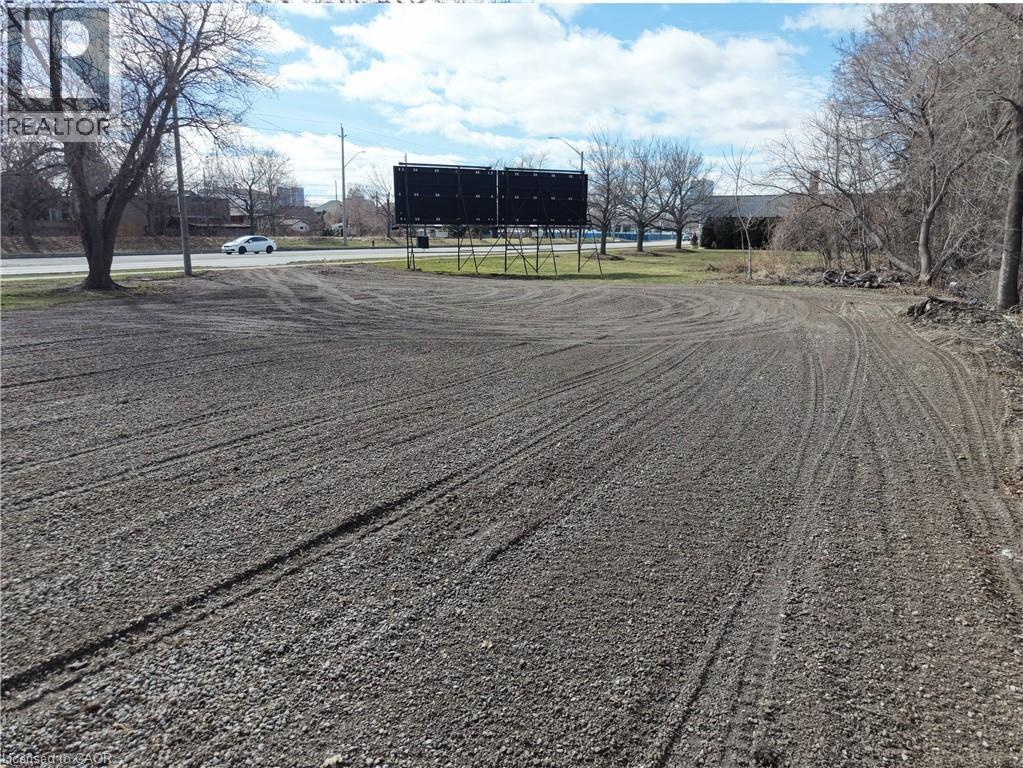 Land in Hamilton 4