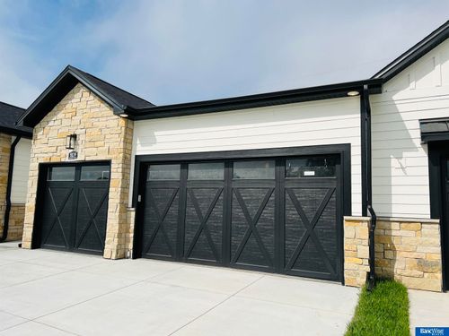 9123 Hillcrest Trl, Lincoln, NE, 68520-1214 | Card Image