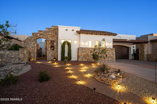 8243 Degas Dr, Las Cruces, NM, 88007-4923 | Card Image