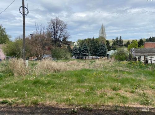 111 S High St, Uniontown, WA, 99179 | Card Image