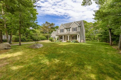 11 Dawe Lane, Buzzards Bay, MA, 02532 | Card Image