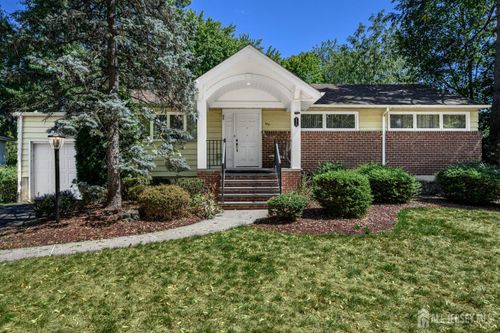 170 Oak Ave, River Edge, NJ, 07661-1028 | Card Image