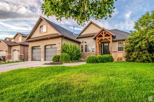 3719 St Andrews Dr, Eagle Mountain, UT, 84005-6040 | Card Image