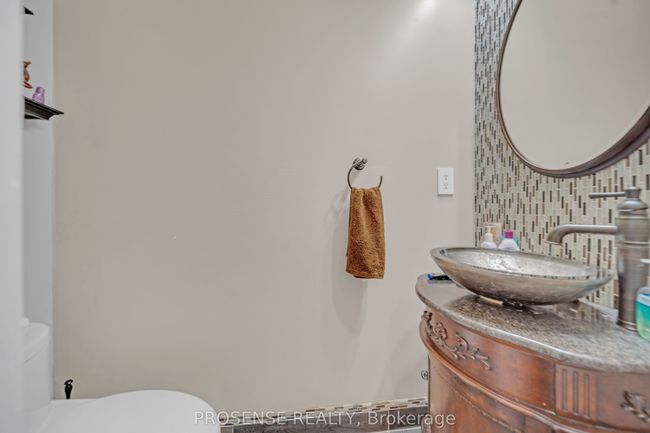 147 Whitwell Dr, House other with 6 bedrooms, 4 bathrooms and 4 parking in Brampton ON | Image 20