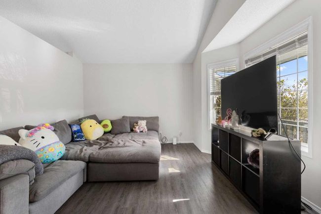 32 Arbour Crest Dr Nw, House detached with 3 bedrooms, 3 bathrooms and 2 parking in Calgary AB | Image 13